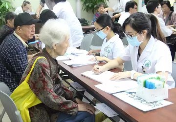 不看就虧了！廣州為老年人免費發(fā)體檢券！戶籍、非戶籍都能領 