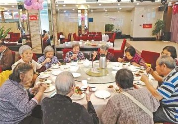 【大配餐】5元長者飯?zhí)?開進口碑酒樓 