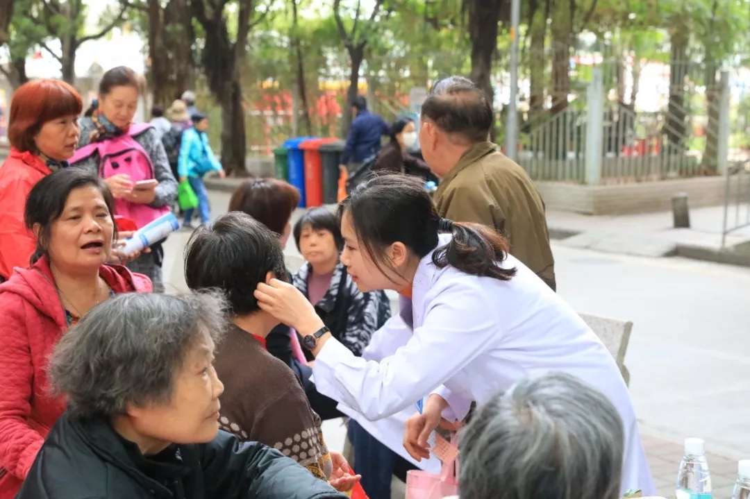 廣州189名民政聯絡專員半年解決群眾“煩心事”121件